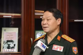 Le général de corps d'armée Vongsone Inpanphim, directeur du Département politique général de l'Armée populaire lao et vice-ministre de la Défense du Laos. Photo: VNA