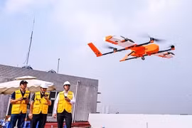 Le Vietnam accélère le développement des véhicules aériens sans pilote et de l’économie de basse altitude. Photo: hanoimoi.com.vn