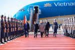 La cérémonie officielle d’accueil du Premier ministre Pham Minh Chinh s’est tenue solennellement à l’aéroport international Vnukovo 2. Photo : VNA