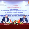 Signature du protocole d’accord de coopération entre les ministères vietnamien et luxembourgeois des Finances. Photo: VNA