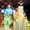 Le festival présente une large gamme de produits agricoles, de produits OCOP et d’articles artisanaux caractéristiques de différentes localités. Photo: VNA