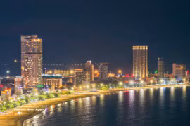 Quy Nhon a besoin d'un nouvel élan pour développer son économie nocturne. Photo : VNA