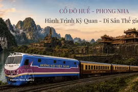 Selon le calendrier prévu, ce train touristique, investi par Vietnam Railways, entrera en service le 1er septembre 2026. Photo: VNA