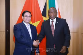 Le Premier ministre Pham Minh Chinh et le président sud-africain, Cyril Ramaphosa. Photo: VNA