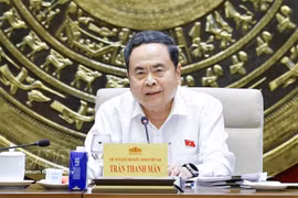 Le président de l’Assemblée nationale, Tran Thanh Man, également chef du Comité de pilotage chargé de la révision générale du système des textes juridiques normatifs. Photo: VNA