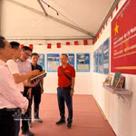 Stand du journal Nhân Dân à la Fête de l’Humanité à Paris. Photo: VNA