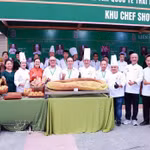 Le festival de démonstration et d'introduction de la cuisine du thé réunit plus de 30 artisans, cuisiniers et restaurants venus de nombreuses villes et provinces du pays. Photo: VNA