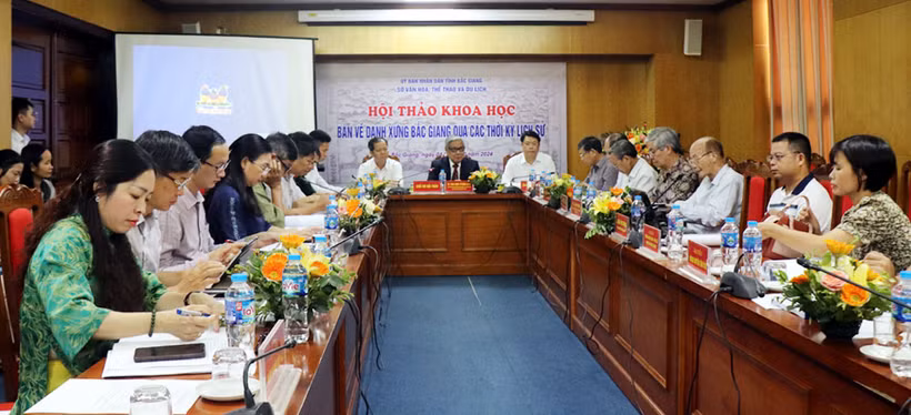 Conférence intitulée "Discuter du nom de Bac Giang au cours des périodes historiques". Photo: bacgiang.gov.vn