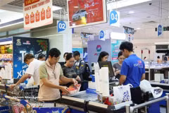 Le secteur du commerce de détail vietnamien connaît une croissance rapide et devrait atteindre 547 milliards de dollars d'ici 2030. Photo: VNA
