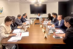La délégation du ministère des Finances rencontre des institutions financières et des investisseurs aux États-Unis. Photo : ministère des Finances