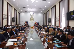Vue d’ensemble de la séance de dialogue avec les entreprises vietnamiennes au Cambodge. Photo : VNA