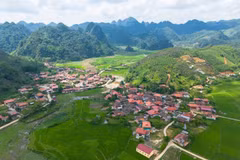 Le village touristique de Huu Liên abrite des communautés installées ici depuis des générations. Photo: baolangson.vn