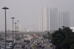 La capitale a mis en œuvre diverses mesures pour lutter contre la pollution atmosphérique, en particulier durant la saison sèche. Photo: baochinhphu.vn