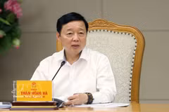 Le vice-Premier ministre Trân Hông Hà préside la 33e réunion du Comité national de pilotage de la lutte contre la pêche illicite, non déclarée et non réglementée (INN). Photo : VNA