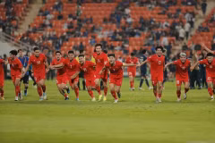 Le Onze national a triomphé, le 5 janvier 2024 en soirée dans le stade Rajamangala à Bangkok, 3-2 contre la Thaïlande en finale retour de la Coupe de l’ASEAN 2024, remportant ainsi son troisième titre dans l’histoire de cette compétition. Photo: VNA
