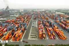Le secrétaire général et président Tô Lâm visite le port d’Anvers-Bruges en Belgique