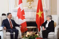 Le secrétaire général du Parti communiste du Vietnam et président de la République, Tô Lâm, s’entretient avec la gouverneure générale du Canada, Louise Arbour, 