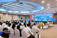 Pour s'implanter sur le plus grand marché mondial, les entreprises vietnamiennes doivent changer de perspective : passer d'une logique de « vente aux États-Unis » à celle de « faire des affaires aux États-Unis ». Photo: VNA