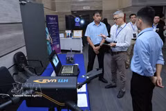 Dix produits de technologies numériques présentés au Forum Vietnam-Australie sur l’investissement et la coopération dans les technologies numériques et l’intelligence artificielle. Photo : VNA