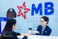 Vietnam Report dévoile le classement des 50 entreprises publiques les plus prestigieuses et performantes pour 2026, dont MBBank. Photo : VNA