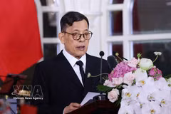Le roi Maha Vajiralongkorn Phra Vajiraklaochaoyuhua prend la parole lors du banquet en l’honneur du roi et de la reine de Thaïlande, offert par le secrétaire général du Parti communiste du Vietnam et président vietnamien Tô Lâm et son épouse, à Hanoi, le 15 septembre. 