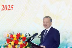 Le secrétaire général du Parti communiste du Vietnam, Tô Lâm, s'exprime lors de la conférence nationale, à Hanoi, le 19 décembre. Photo: VNA