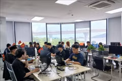 Une start-up de semi-conducteurs et d’IA en activité au Parc de logiciels n°2 de Dà Nang. Photo : VNA