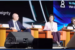 La directrice générale de l’Agence vietnamienne d’information (VNA) Vu Viêt Trang s’exprime lors du forum «Dialogue sur les fausses informations 4.0» à Moscou, le 22 septembre. Photo : VNA