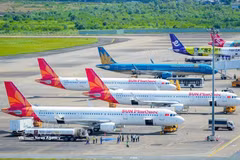 Avions à l'aéroport international de Phu Quôc, dans la zone économique spéciale de Phu Quôc. Photo : VNA