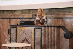 La directrice du Secrétariat d’État suisse à l’économie, Hélène Budliger Artieda. Photo : VNA