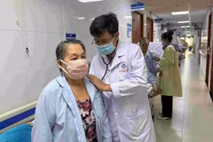 Les admissions de patients atteints de maladies infectieuses en hausse à l’hôpital Thông Nhât, à Hô Chi Minh-Ville. Photo : laodong.vn