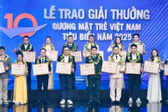 Jeunes Vietnamiens remarquables et jeunes Vietnamiens prometteurs de 2025 Photo : VNA