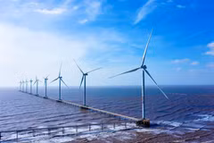 Éoliennes du parc éolien offshore de Dông Hai, dans la province de Trà Vinh. Photo : VGP