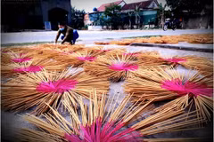 Produits d’encens naturel du village traditionnel de Bao Ân. Photo: suckhoedoisong.vn