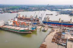 Le secteur de la construction navale est confronté au manque d’installations de production et de main-d’œuvre. Photo : VietnamPlus
