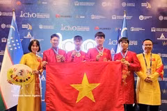 La délégation vietnamienne remporte 4 médailles d'or aux Olympiades internationales de chimie de 2026. Photo : VNA