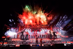 Un numéro artistique du concert "Anh trai vượt ngàn chông gai". Photo: VNA