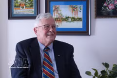 Le professeur Carl Thayer, de l’Académie des forces de défense australiennes de l’Université de Nouvelle-Galles du Sud. Photo: VNA