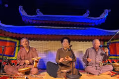 L'espace culturel Cadao Collective offre aux visiteurs nationaux et internationaux des expériences multisensorielles, alliant spectacles, échanges, gastronomie et exploration culturelle.. Photo: Vietnam+