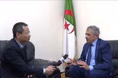 Mourad Lamoudi, membre du Comité central chargé des relations extérieures du Front de libération nationale (FLN) en Algérie. Photo: VNA