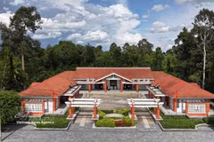 Le siège du Bureau central pour le Sud du Vietnam, site historique national exceptionnel, est situé au cœur du parc national de Lo Go-Xa Mat. Photo : VNA