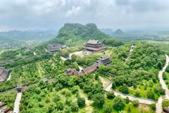 La pagode Bai Dinh est célèbre pour ses nombreux records asiatiques et vietnamiens. Photo: VNA