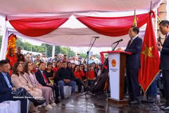 Le ministre vietnamien des Affaires étrangères, Le Hoai Trung, s'exprime lors de cet événement. Photo: VNA