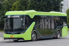 Hanoï prévoit d'investir dans le remplacement de plusieurs dizaines de bus électriques d'ici fin 2026. Photo : VNA