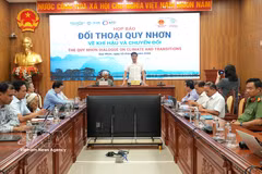 Le vice-président du Comité populaire de Gia Lai, Lam Hai Giang, s'exprime lors de la conférence de presse. Photo: VNA
