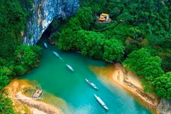 Le Parc national de Phong Nha - Ke Bang est doublement honoré lors de la cérémonie de gala des World Travel Awards 2026. Photo : VNA