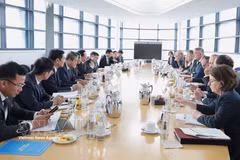 Le 11e échange théorique entre le Parti communiste du Vietnam (PCV) et le Parti social-démocrate d’Allemagne (SPD). Photo: VNA