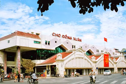 Le marché Dong Xuan. Photo : Collaborateur de VietnamPlus