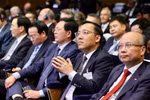 Des responsables du ministère de l'Industrie et du Commerce ont participé à des activités visant à déployer la coopération franco-vietnamienne dans le secteur de l'énergie. Photo : VNA