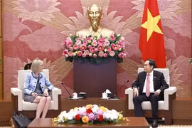 Le président de l'AN Trân Thanh Mân reçoit l'ambassadrice d'Australie au Vietnam Gillian Bird. Photo: VNA